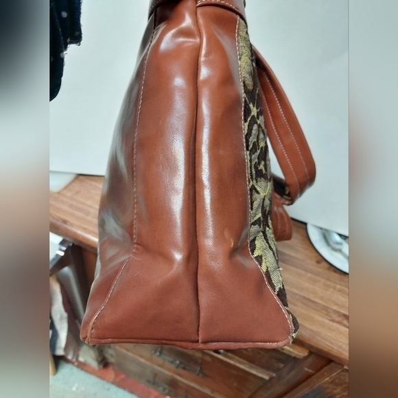 Vintage* Synethetic and Embroidered Tan Handbag - Picture 7 of 16